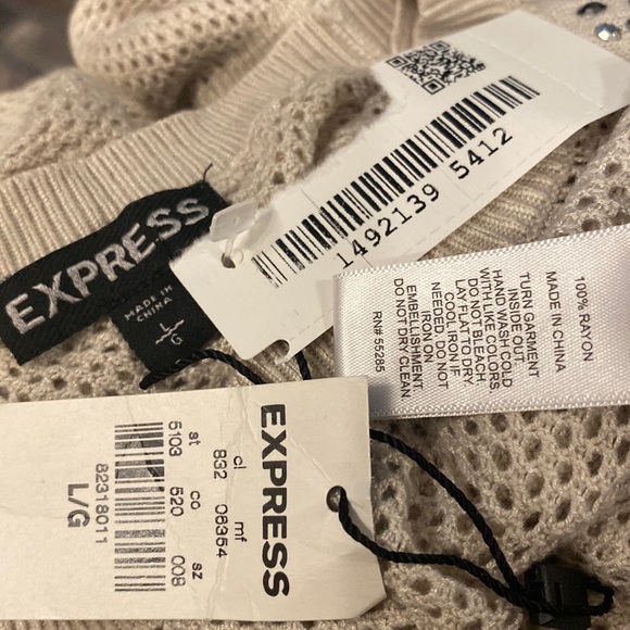 EXPRESS - NWT - cream sheer mesh knit l/s sweater w silver studded shoulders - L - Picture 6 of 16